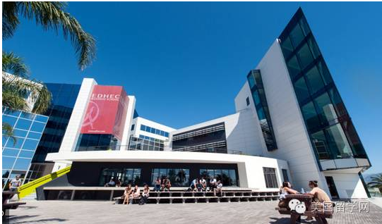 这17所大学的商学院性价比最高！