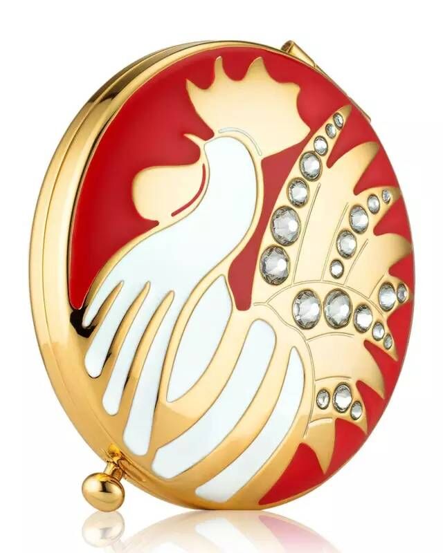 【美国留学】歪果仁设计的鸡年T恤,画风哪里不太对了?