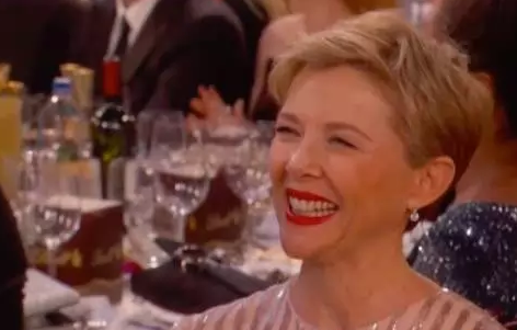 【美国资讯】“女魔头” VS 当选总统，2017年美国大戏就这么开幕了