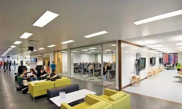 英国名校 | 布里斯托大学2017新开三大无需背景的商科硕士