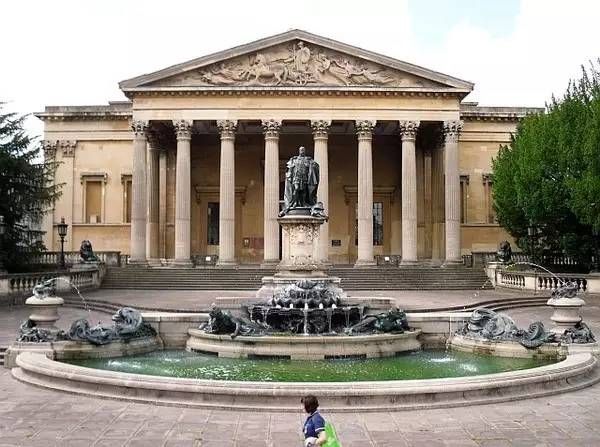 英国名校 | 布里斯托大学2017新开三大无需背景的商科硕士