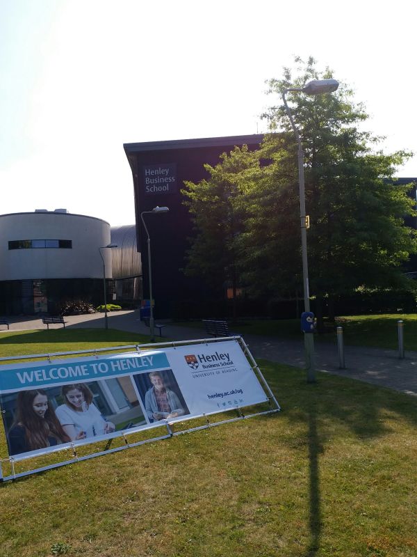 亨利学院.jpg 亨利学院.jpg