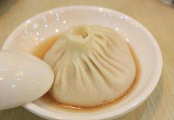 美国生活成本很高?移民后回国探亲的网友表示不服