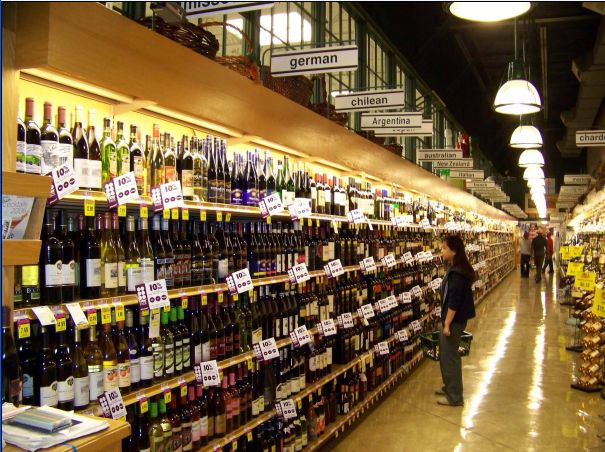 美国生活成本很高?移民后回国探亲的网友表示不服