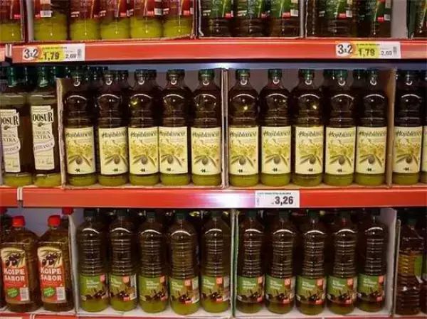 美国生活成本很高?移民后回国探亲的网友表示不服