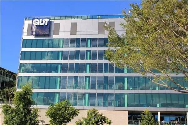性价比高的院校介绍:昆士兰科技大学