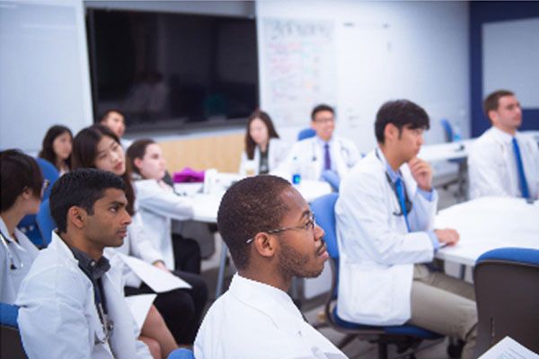 挤破脑袋也要进的美国医学院,申请要求这么高!