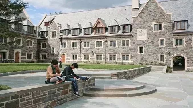 读书无用论才是最大的谎言——普林斯顿大学校长2018毕业演讲