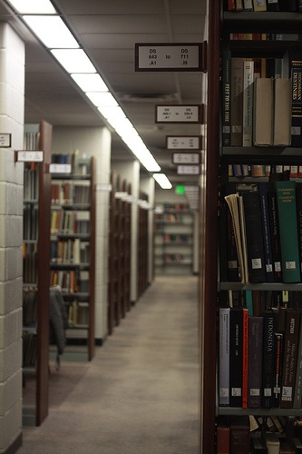 【美国留学】如何在美国买到便宜的教科书?