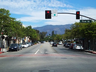 卡耐基梅隆大学校内交通方便吗?